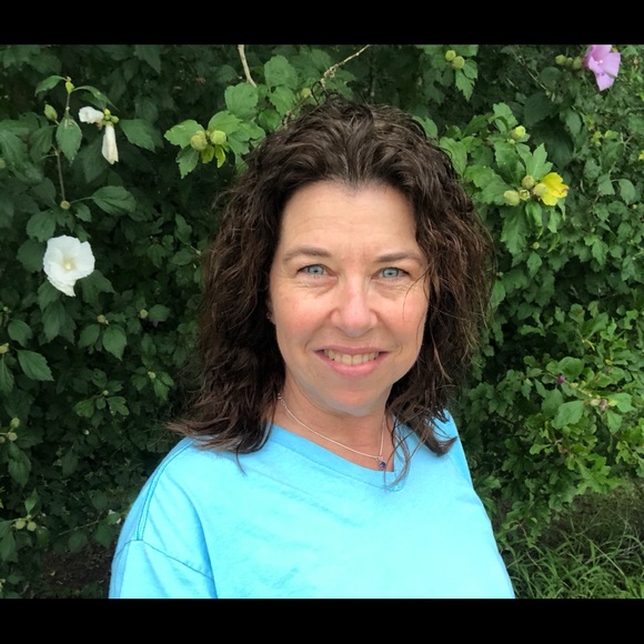 Meet your Posher, Teresa - Picture 1 of 11